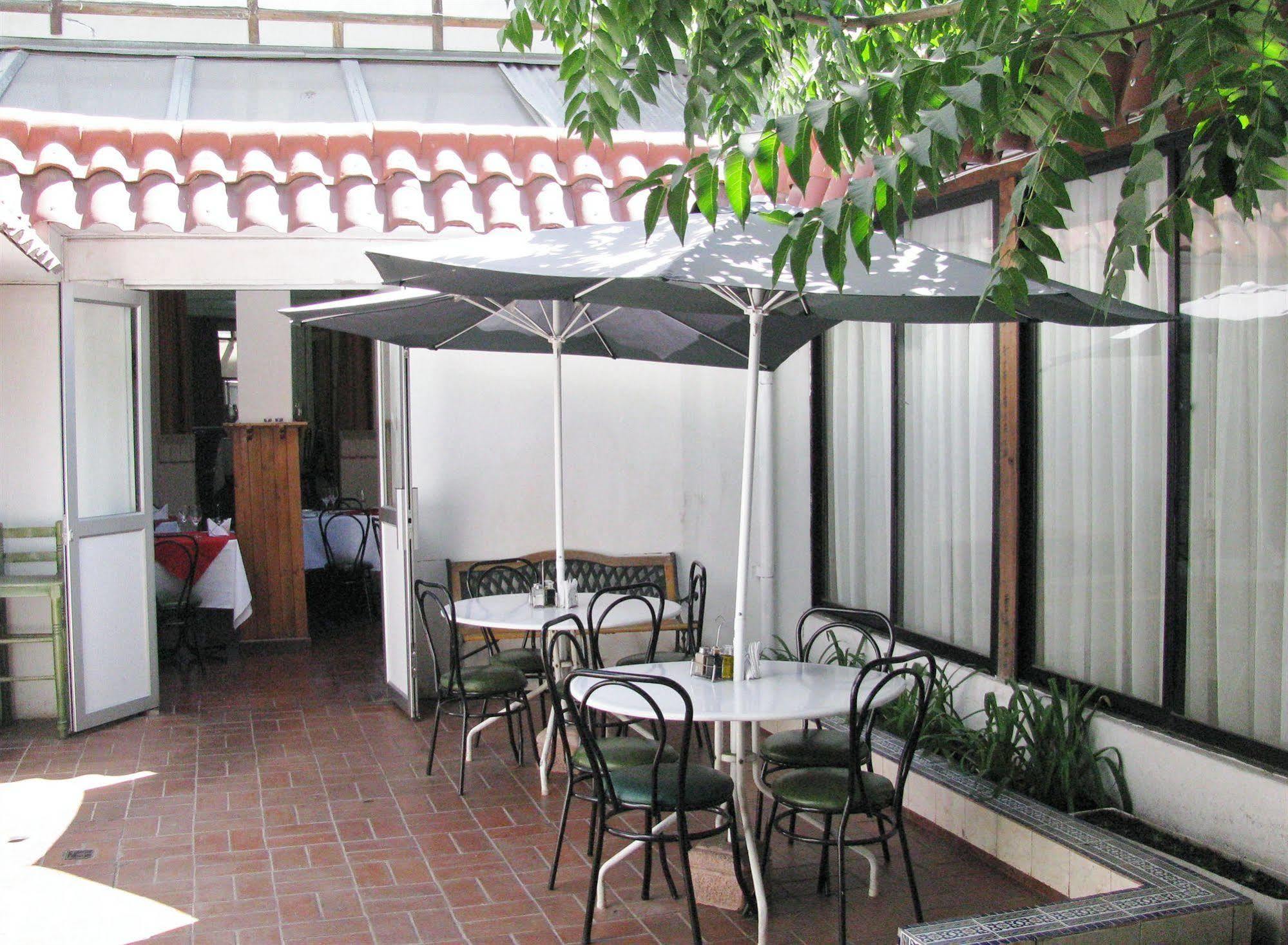 Hotel Baleares Сантьяго Экстерьер фото